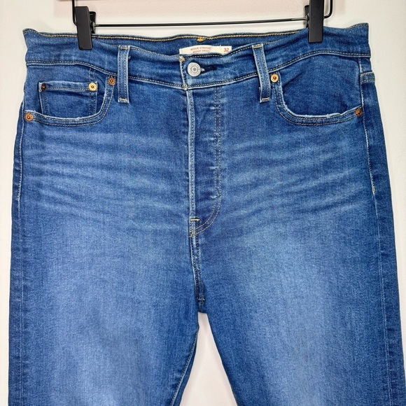 Levi's Wedgie Straight Jeans Button Fly Size 32 High Rise Distressed Denim - Picture 6 of 14